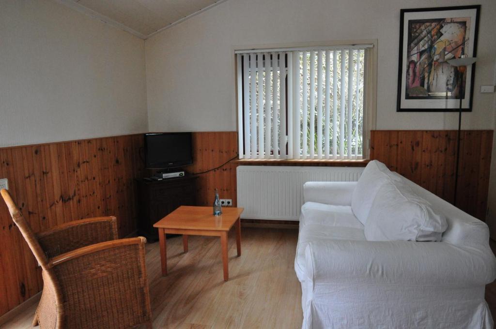 Vakantiepark De Bronzen Eik Sellingen Room photo